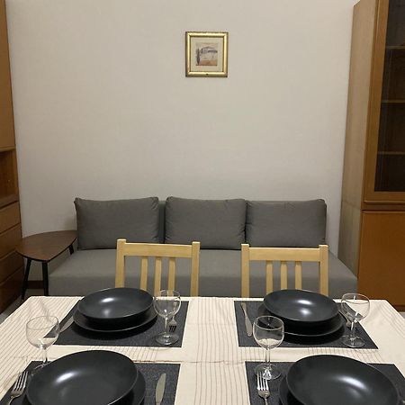 Lake Front Apartments, 莱科 外观 照片